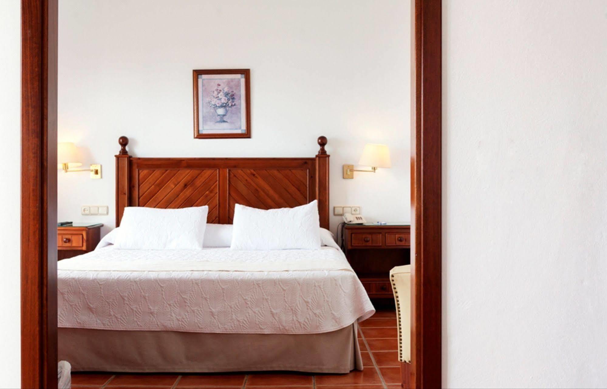 Hotel Antonio II Zahara de los Atunes Eksteriør billede